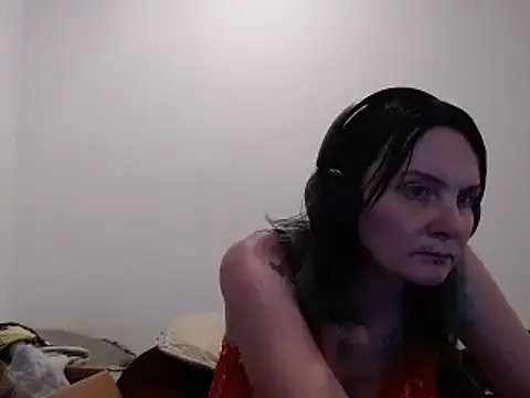 Hotmodel1984 online show from 06.18.26