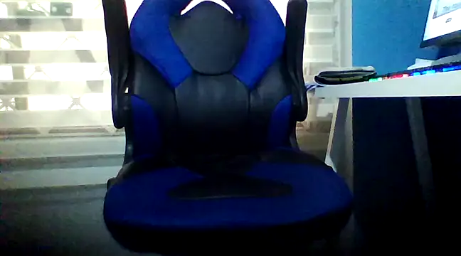 Snapshot of DaGP222 chatting on 03.06.25 DaGP222 online show from 03.06.25