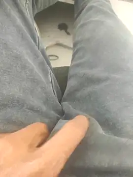 Snapshot of bbclip chatting on 03.17.25 bbclip online show from 03.17.25