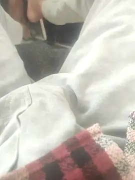 Snapshot of bbclip chatting on 11.13.25 bbclip online show from 11.13.25