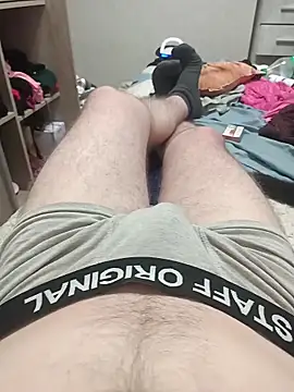 Snapshot of TOPGUN_69 chatting on 10.26.25 TOPGUN 69 online show from 10.26.25