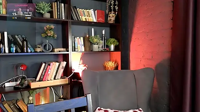 Snapshot of Cherry_Bite chatting on 10.18.25 Cherry Bite online show from 10.18.25