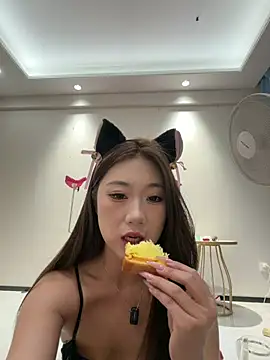 Snapshot of Xiaoxia-Baby chatting on 05.30.26 Xiaoxia-Baby online show from 05.30.26