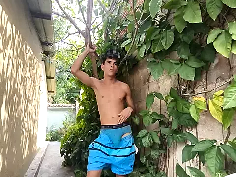 Snapshot of twinks_28 chatting on 10.09.25 twinks 28 online show from 10.09.25