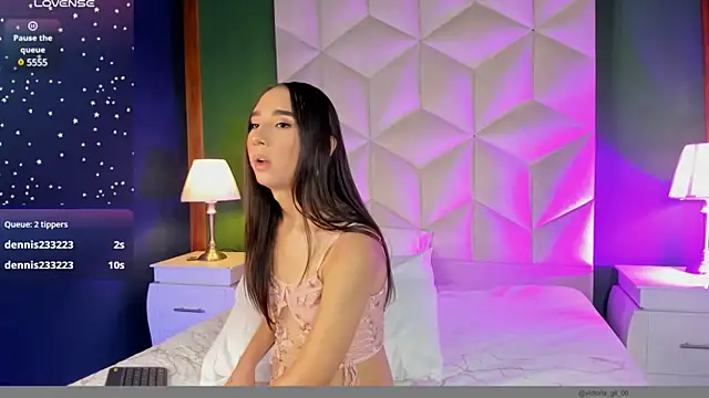 queen  violet online show from 03.02.25