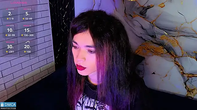 MaeveKuro online show from 12.01.25