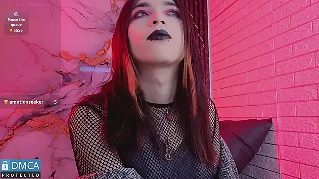 MaeveKuro online show from 06.12.26