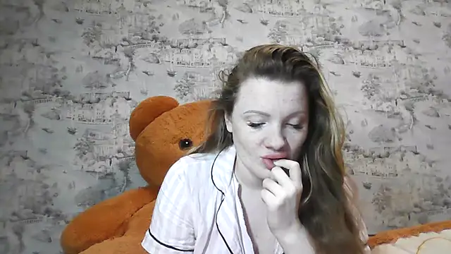 Eveline May online show from 03.14.26