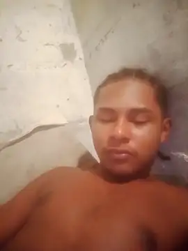 Snapshot of David09105 chatting on 02.18.26 David09105 online show from 02.18.26