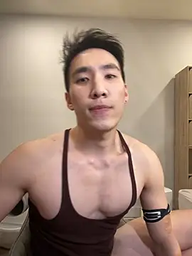 Snapshot of Hon1069 chatting on 03.08.25 Hon1069 online show from 03.08.25