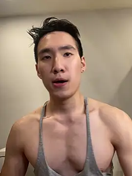 Snapshot of Hon1069 chatting on 03.10.25 Hon1069 online show from 03.10.25