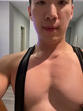 Snapshot of Hon1069 chatting on 09.16.25 Hon1069 online show from 09.16.25