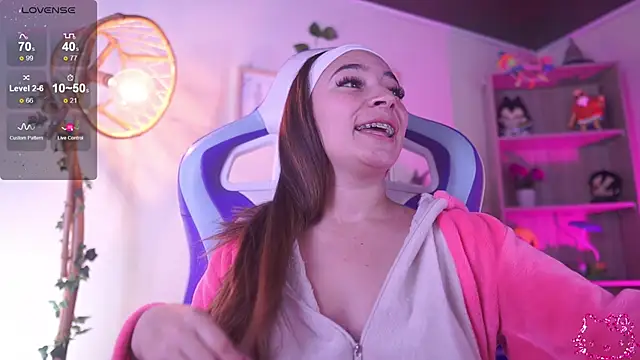 Snapshot of issa_monterrey chatting on 03.19.26 issa monterrey online show from 03.19.26