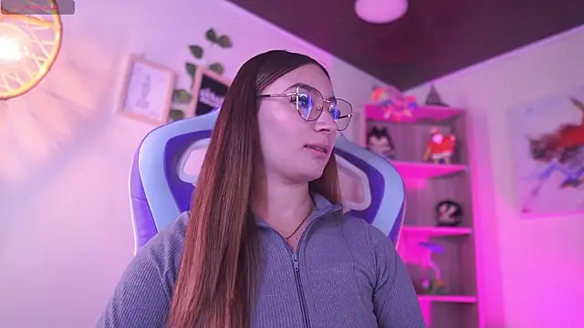 Snapshot of issa_monterrey chatting on 03.20.26 issa monterrey online show from 03.20.26