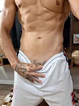 Snapshot of juniortche1313 chatting on 02.13.26 juniortche1313 online show from 02.13.26