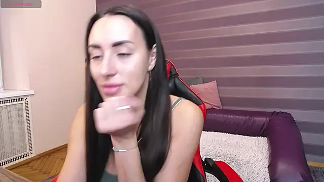 JenniferStone online show from 10.20.25