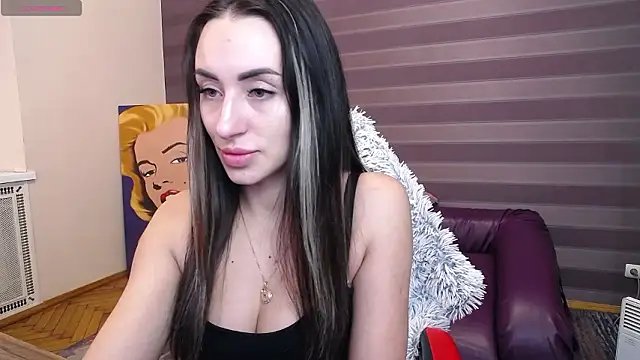 Snapshot of JenniferStone chatting on 02.09.26 JenniferStone online show from 02.09.26