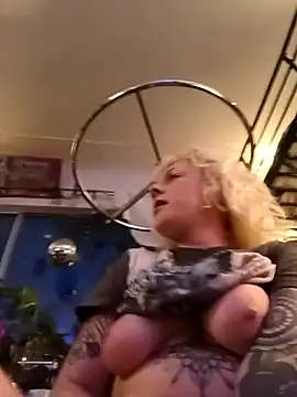 Foxxyhoneypott online show from 04.23.26