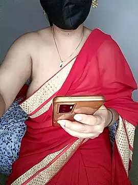 Snapshot of neha_rohan12 chatting on 03.13.25 neha rohan12 online show from 03.13.25