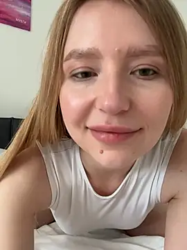 Snapshot of EvaBrooklyn chatting on 03.02.25 EvaBrooklyn online show from 03.02.25