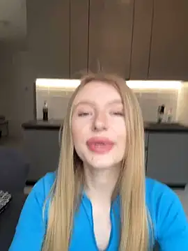 Snapshot of EvaBrooklyn chatting on 03.05.25 EvaBrooklyn online show from 03.05.25