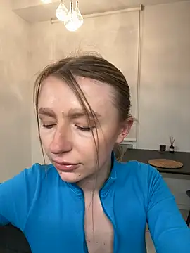 Snapshot of EvaBrooklyn chatting on 03.05.25 EvaBrooklyn online show from 03.05.25