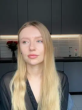 Snapshot of EvaBrooklyn chatting on 03.13.25 EvaBrooklyn online show from 03.13.25