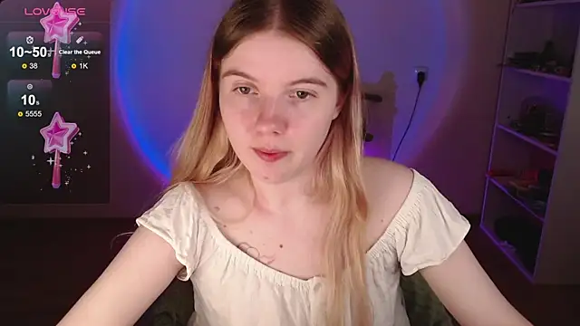 Strawberry juli online show from 05.01.26