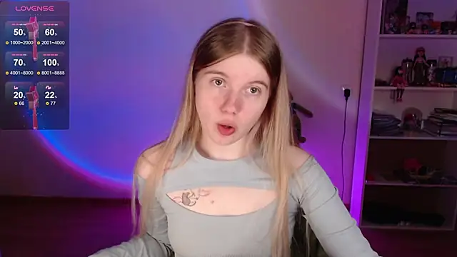 Strawberry juli online show from 05.11.26