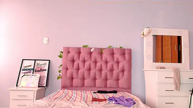 yousweet-Scarett online show from 03.21.25