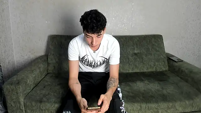 Snapshot of persy_sexxx18 chatting on 03.21.26 persy sexxx18 online show from 03.21.26