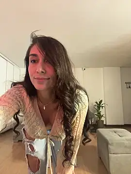 Sophie Restrepo online show from 12.17.25