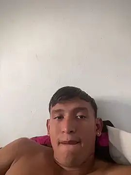 Snapshot of Babyalienqm chatting on 12.17.25 Babyalienqm online show from 12.17.25