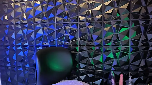 Snapshot of angeldreams_15 chatting on 02.11.26 angeldreams 15 online show from 02.11.26