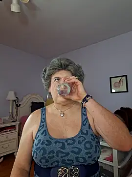 Victoriatv1 online show from 10.18.25