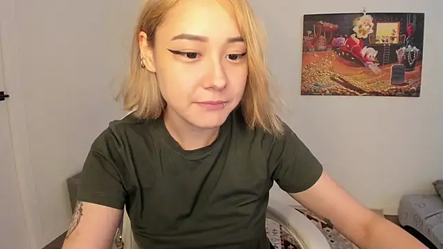 Snapshot of ka00ru_chan chatting on 06.16.26 ka00ru chan online show from 06.16.26