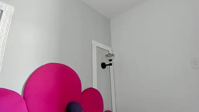 Bonniie 22 online show from 10.24.25