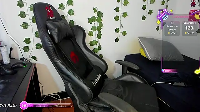 Snapshot of Noah_milleer chatting on 10.27.25 Noah milleer online show from 10.27.25