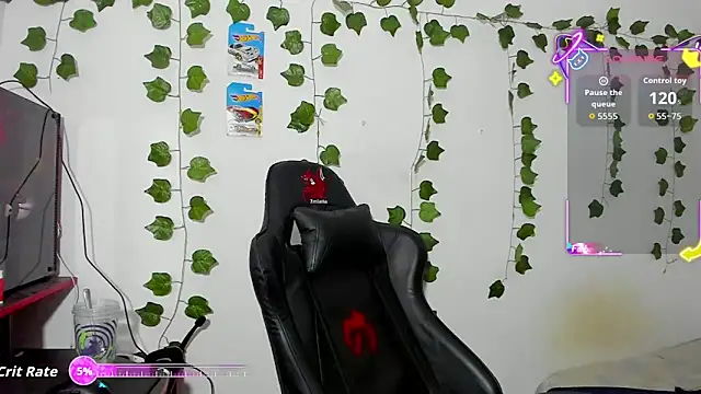 Snapshot of Noah_milleer chatting on 10.31.25 Noah milleer online show from 10.31.25