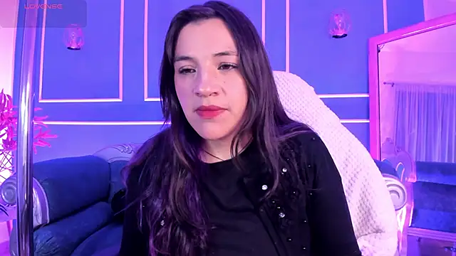 TaraTaylorr online show from 11.22.25