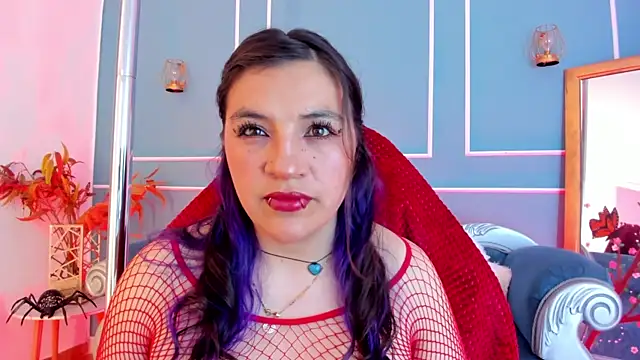 TaraTaylorr online show from 04.30.26