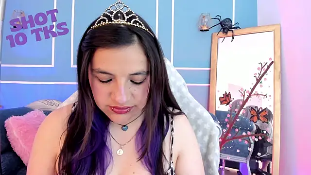 TaraTaylorr online show from 05.06.26