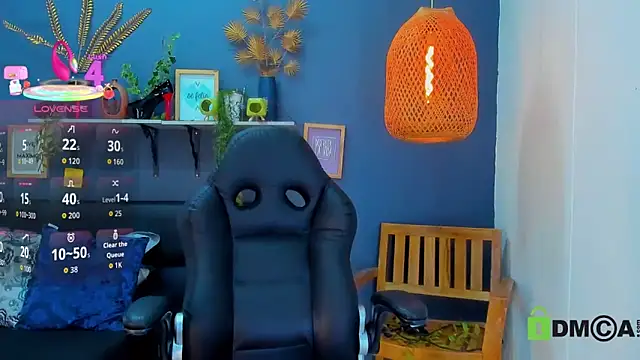 Snapshot of yessila_parker chatting on 03.14.26 yessila parker online show from 03.14.26