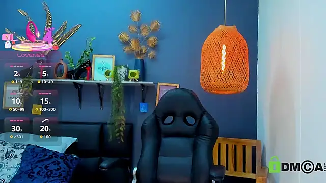 Snapshot of yessila_parker chatting on 03.16.26 yessila parker online show from 03.16.26