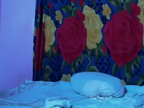 Ladyzee25 online show from 02.13.26