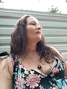 Snapshot of Sexy-Woman-Mature chatting on 03.04.25 Sexy-Woman-Mature online show from 03.04.25