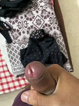 Snapshot of hypersexdriveboi chatting on 03.02.25 hypersexdriveboi online show from 03.02.25