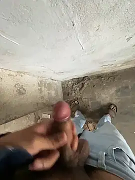 Snapshot of hypersexdriveboi chatting on 03.16.25 hypersexdriveboi online show from 03.16.25