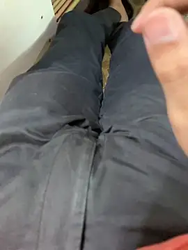 Snapshot of hypersexdriveboi chatting on 04.11.26 hypersexdriveboi online show from 04.11.26