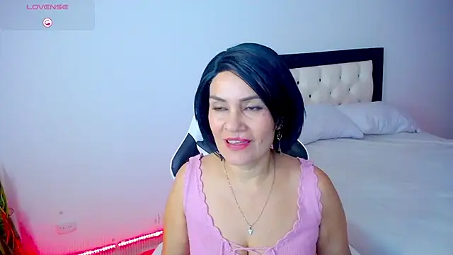CarolinneFiotti online show from 10.23.25